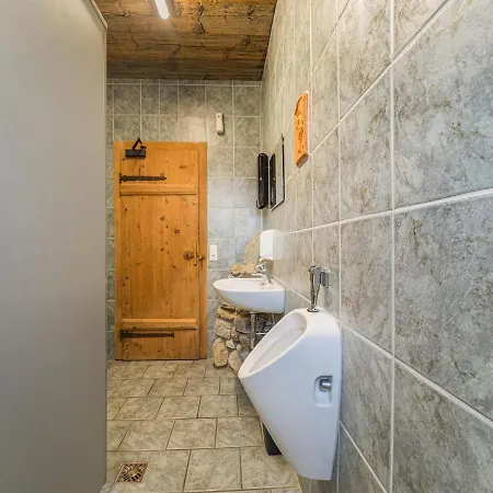Quaint Alpine Hut In The Stubaital With Sauna Neustift im Stubaital