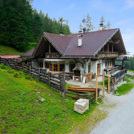 Holiday home Quaint Alpine Hut In The Stubaital With Sauna *