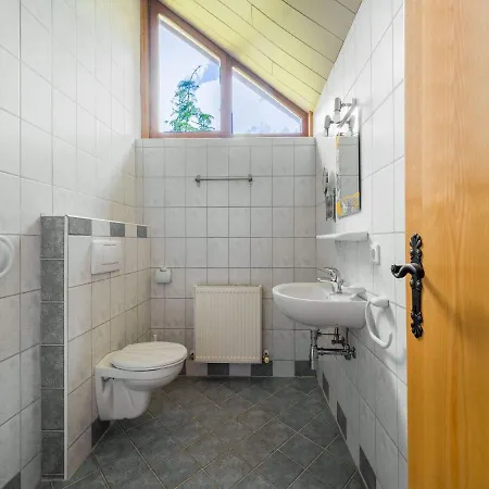 Quaint Alpine Hut In The Stubaital With Sauna *