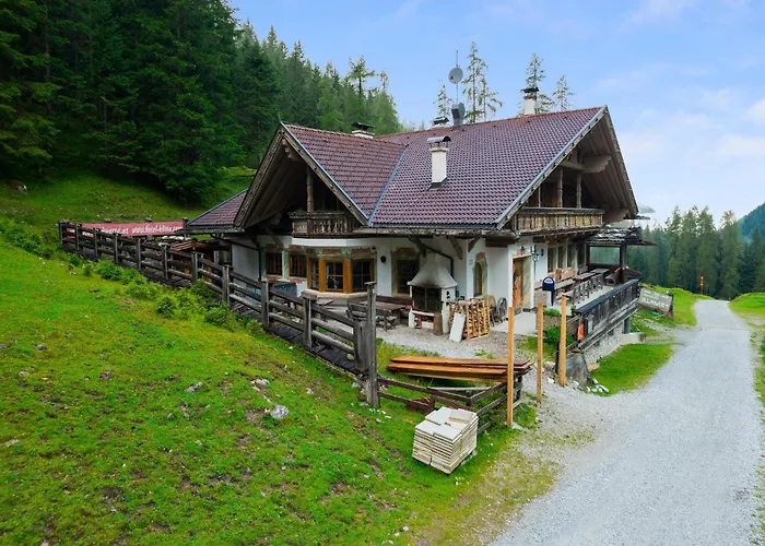 In Stubaital By Slope & Sauna